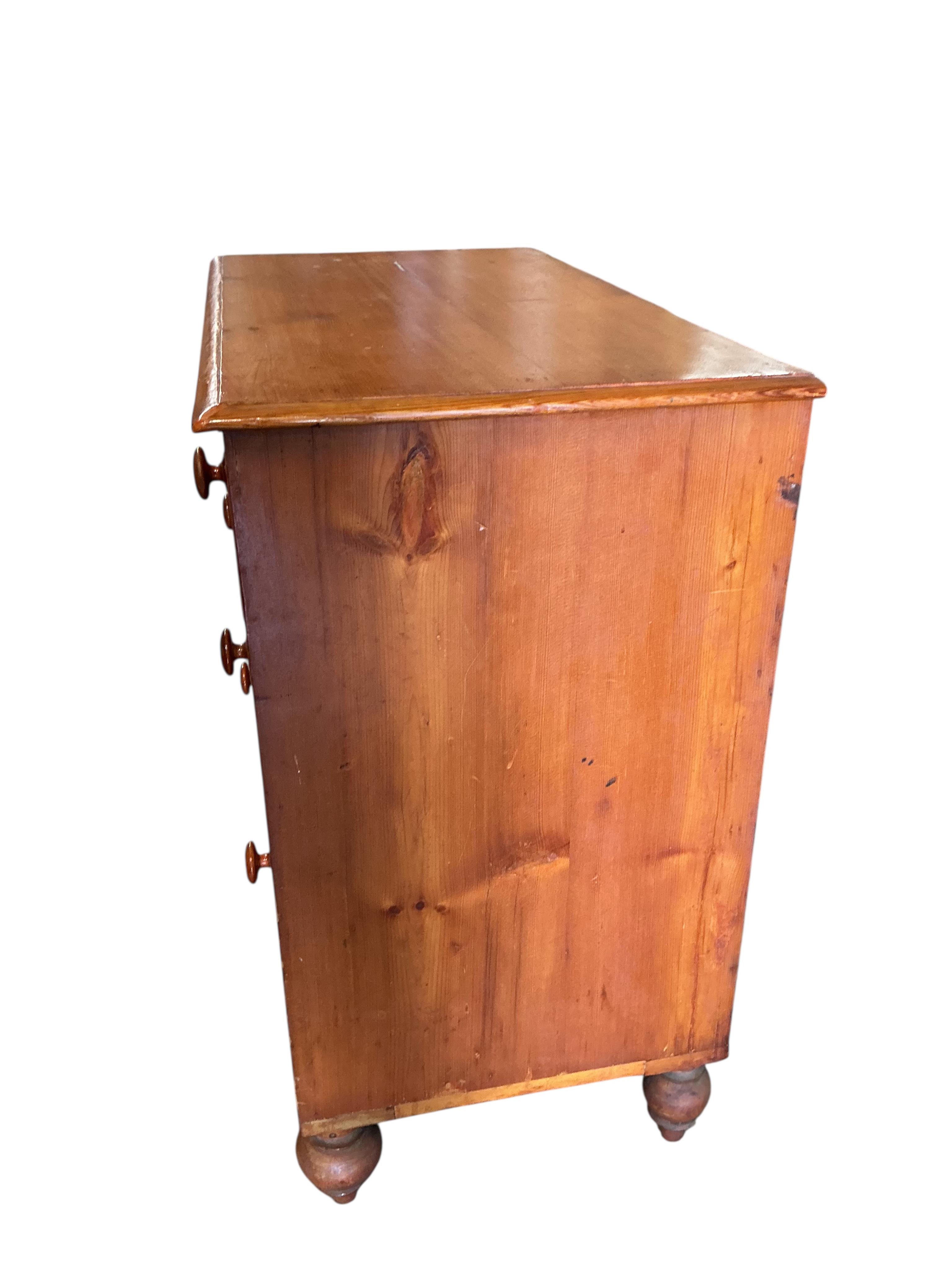 A Victorian pine chest of four drawers, width 96cm, depth 49cm, height 90cm